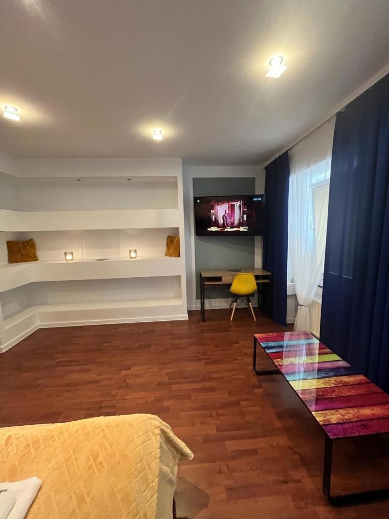 Great Polonia Strzegom City Center Room photo