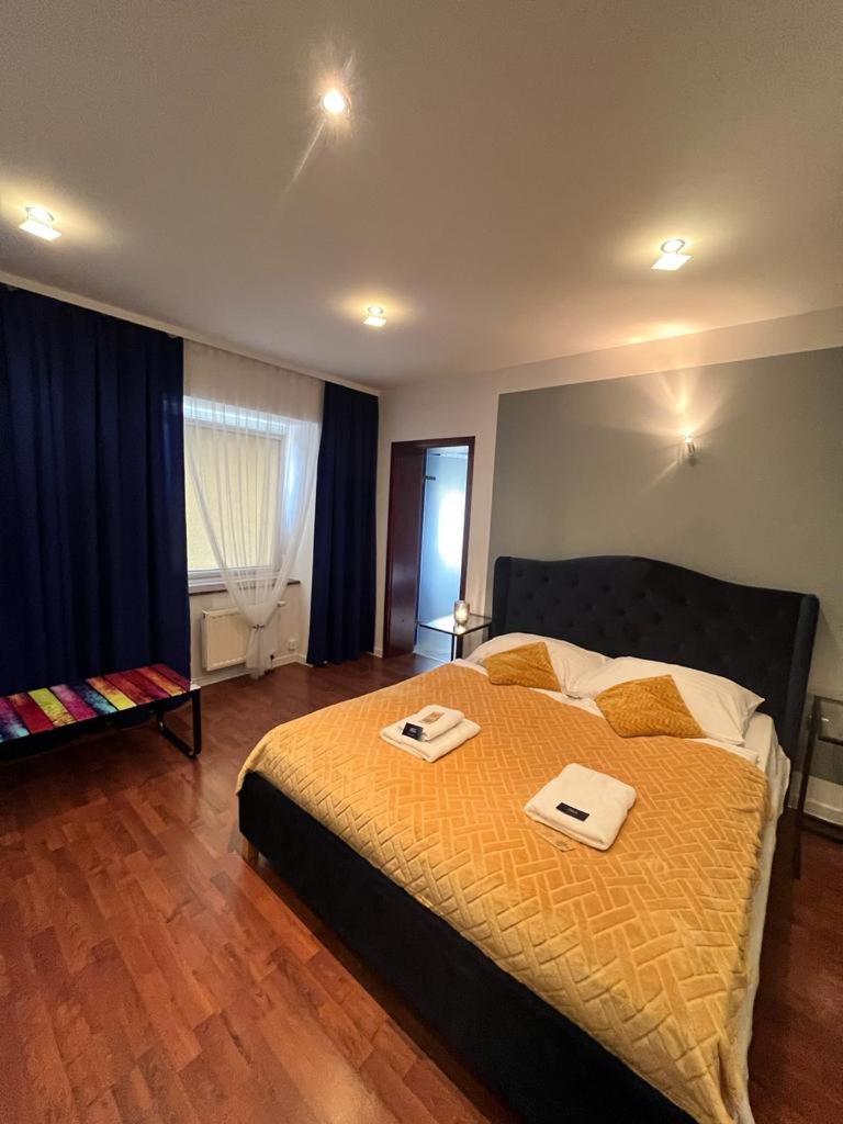 Great Polonia Strzegom City Center Room photo